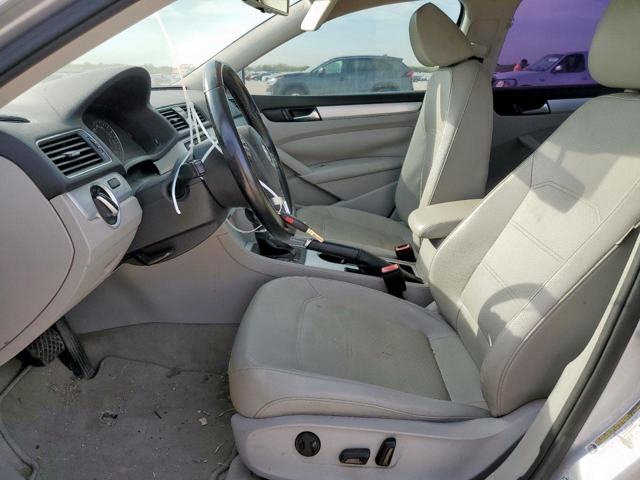 2013 Volkswagen Passat Se VIN: 1VWBP7A31DC027344 Lot: 83796815