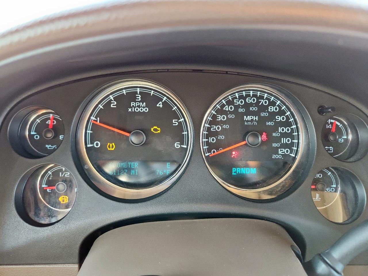 2013 Chevrolet Suburban K1500 Lt VIN: 1GNSKJE73DR192733 Lot: 71846245