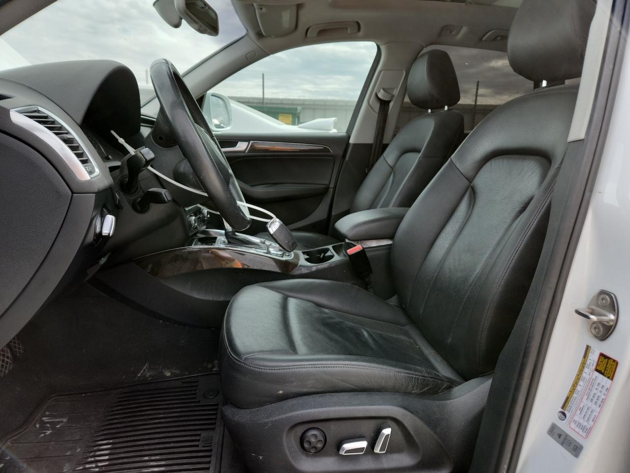 2014 Audi Q5 Premium Plus VIN: WA1LFAFP2EA057995 Lot: 81625505