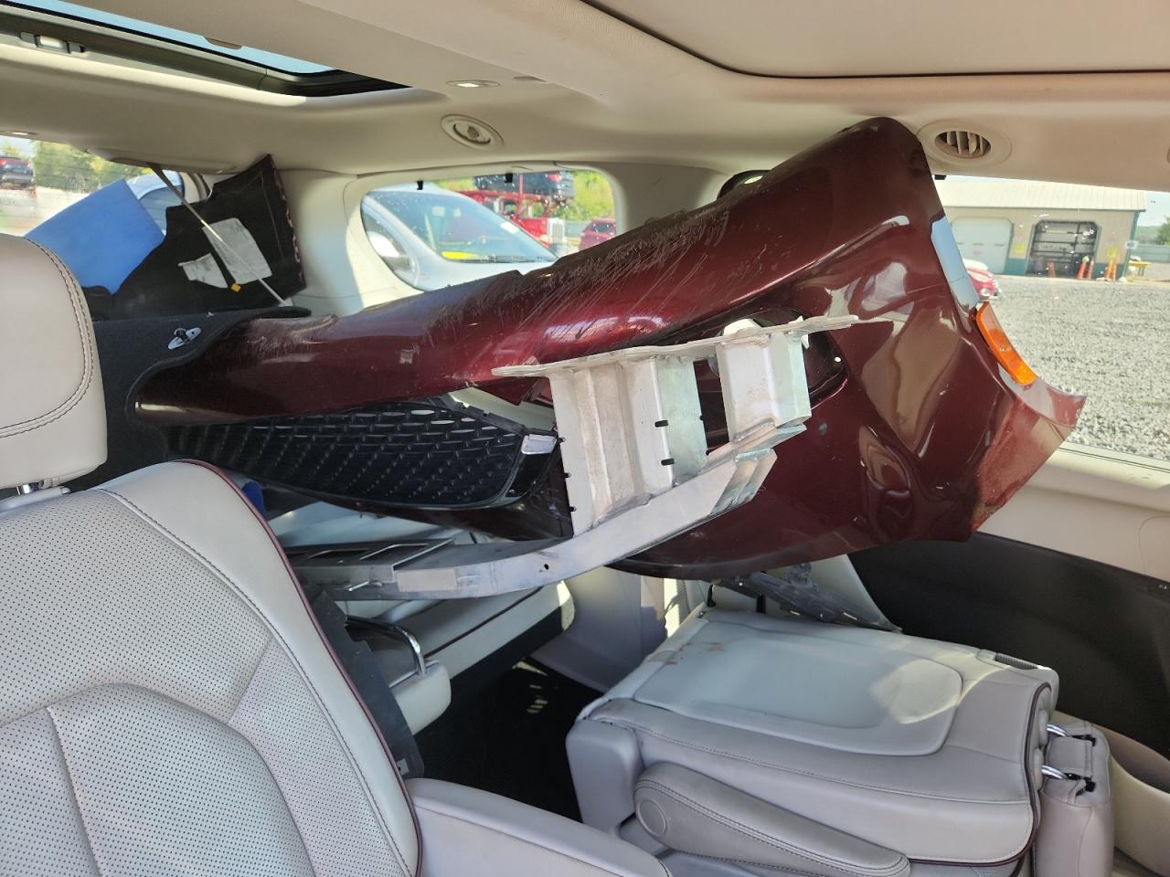 2017 Chrysler Pacifica Limited VIN: 2C4RC1GG3HR665600 Lot: 84564125