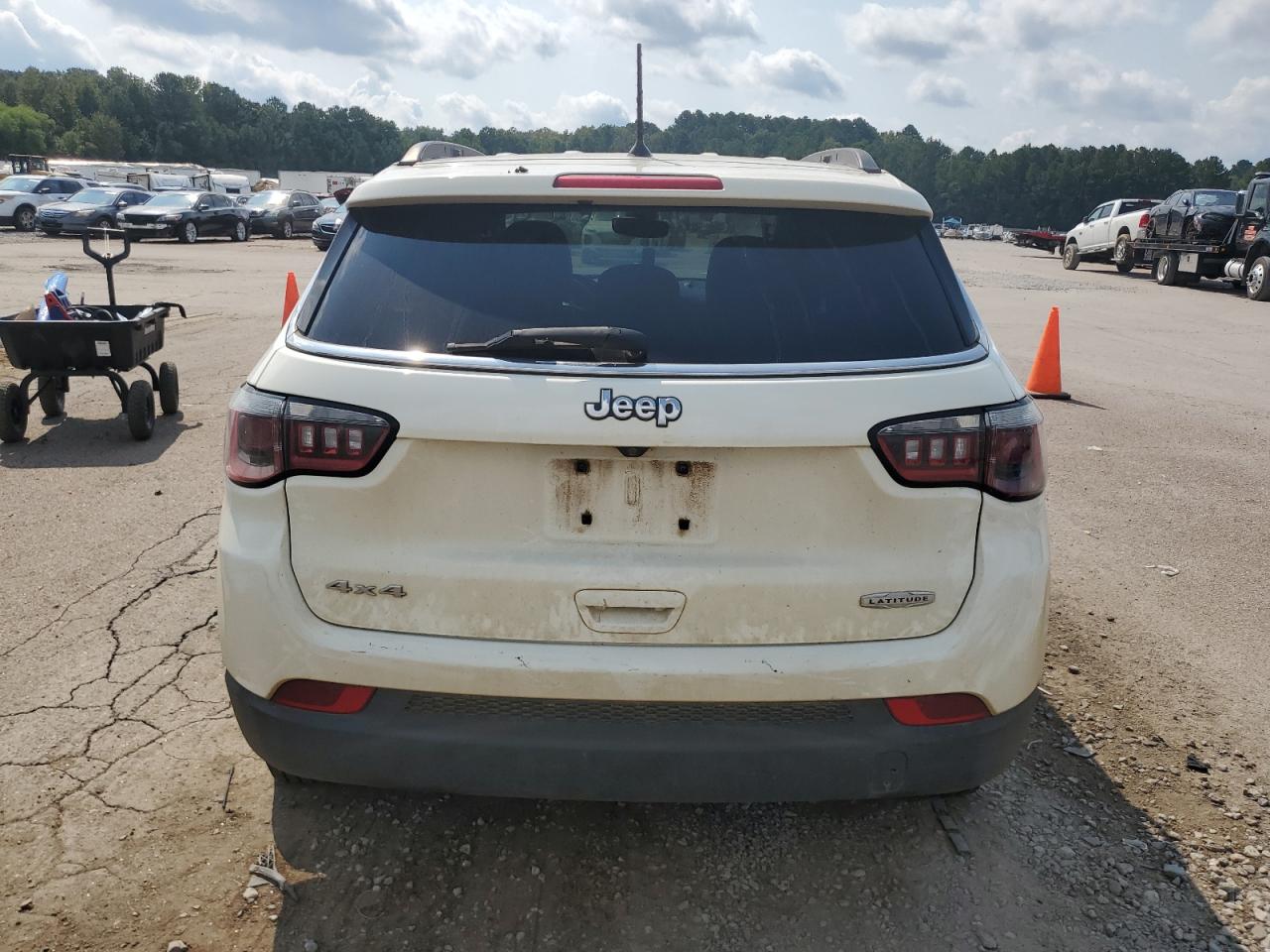 2017 Jeep Compass Latitude VIN: 3C4NJDBBXHT674521 Lot: 71322585