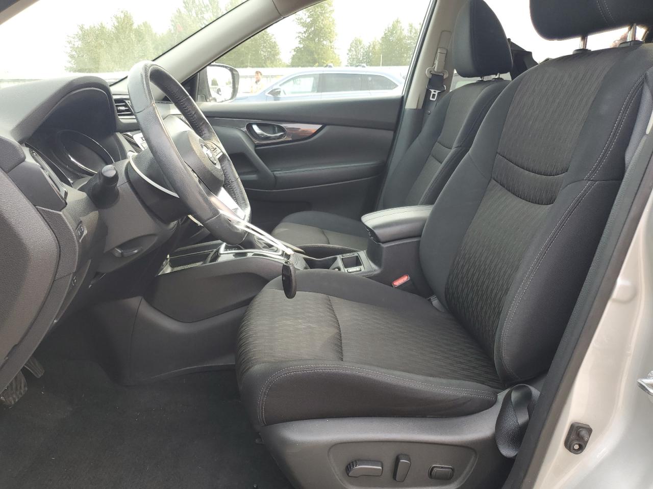 2017 Nissan Rogue Sv VIN: 5N1AT2MV0HC750632 Lot: 80334895