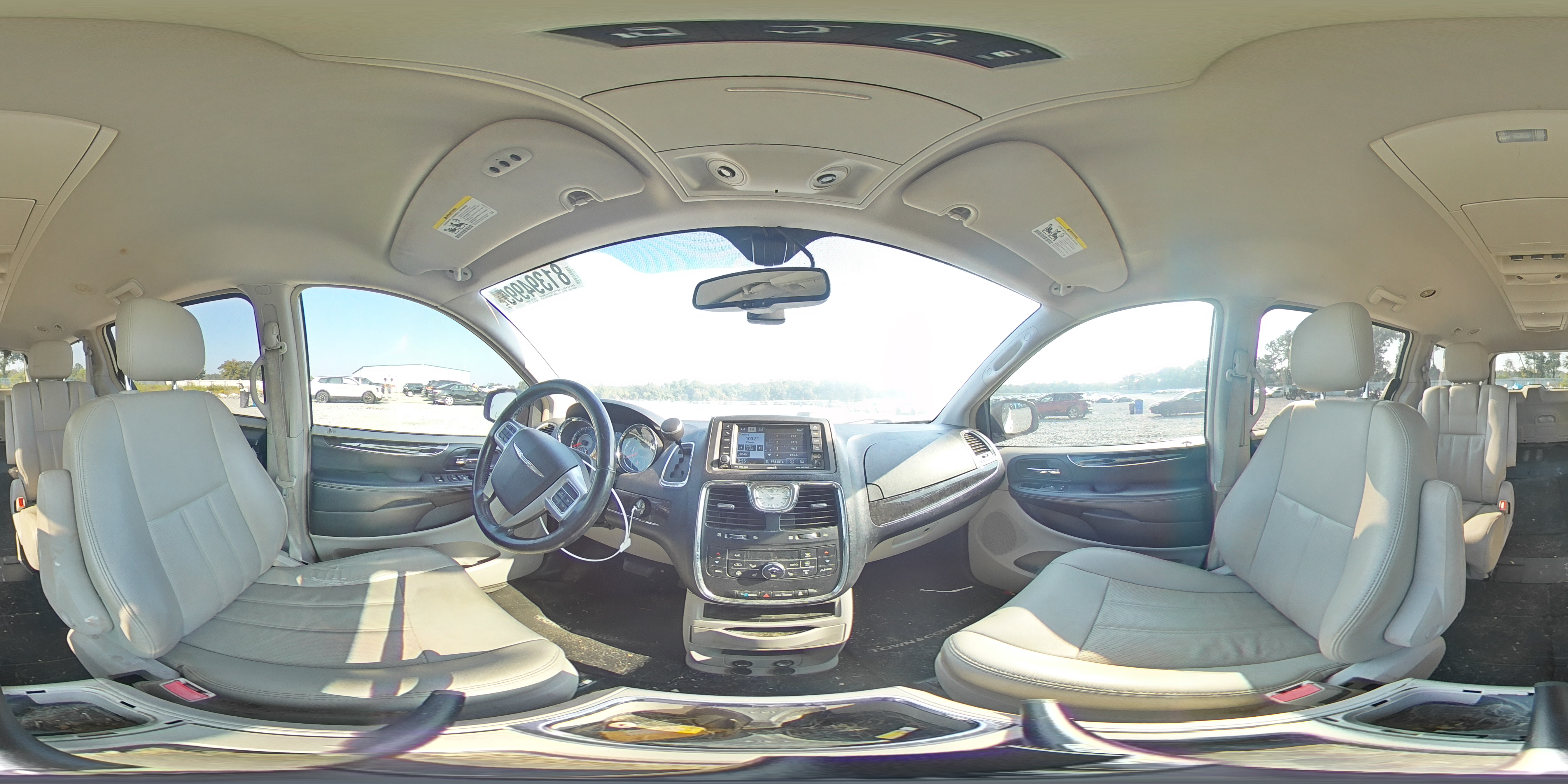 2011 Chrysler Town & Country Touring L VIN: 2A4RR8DG6BR631583 Lot: 81394995