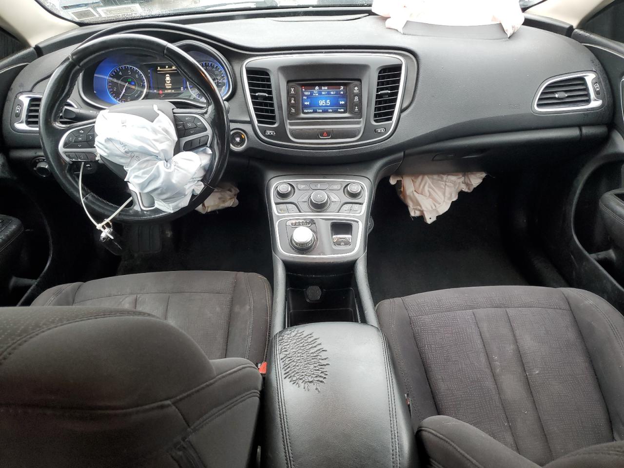 2015 Chrysler 200 Limited VIN: 1C3CCCAB5FN539526 Lot: 81464145