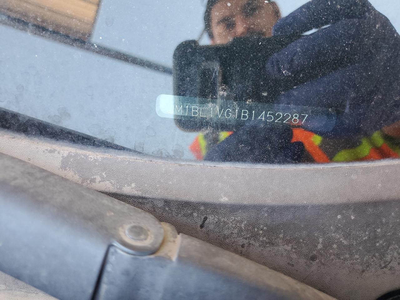 2011 Mazda 3 I VIN: JM1BL1VG1B1452287 Lot: 81755645