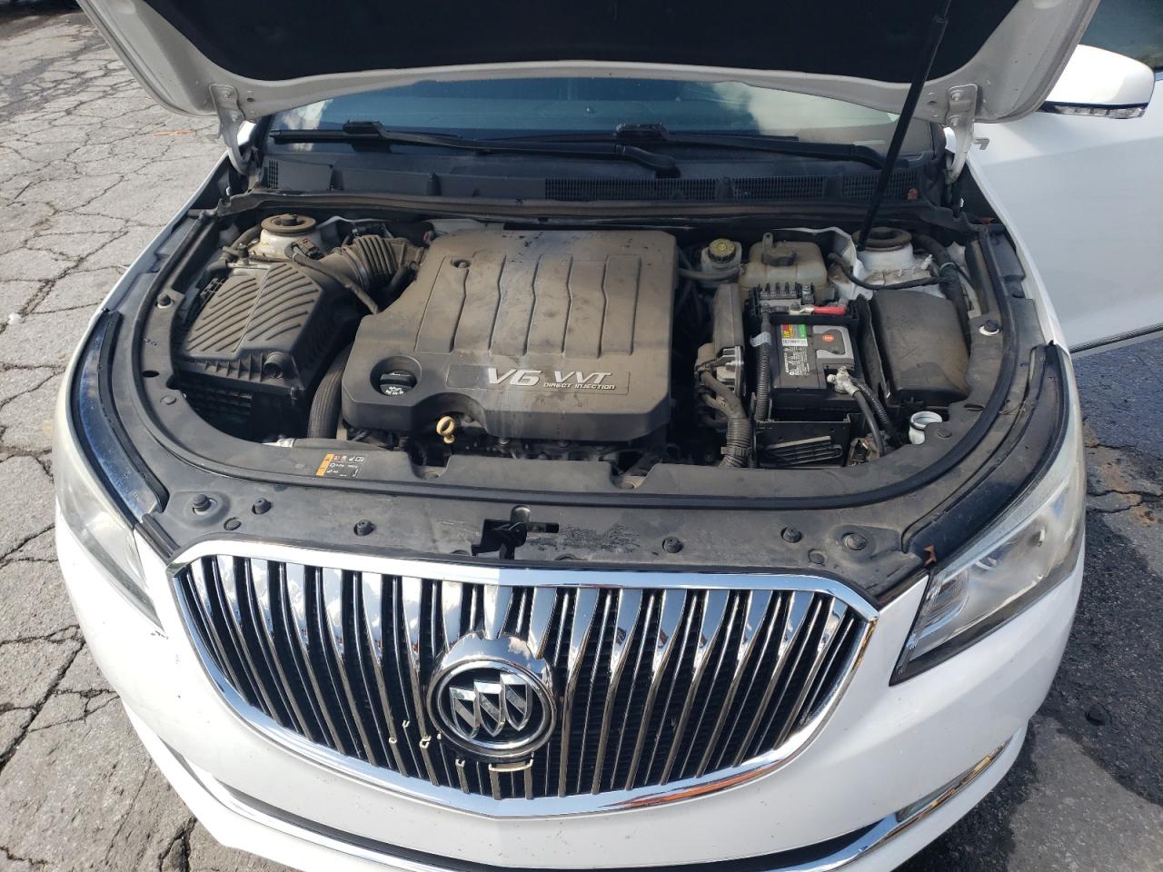 2016 Buick Lacrosse VIN: 1G4GB5G38GF261062 Lot: 83992495