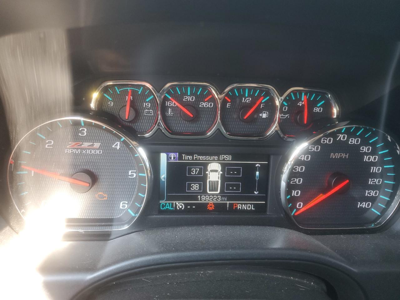 2017 Chevrolet Silverado K1500 Lt VIN: 1GCVKREC2HZ394891 Lot: 80693235