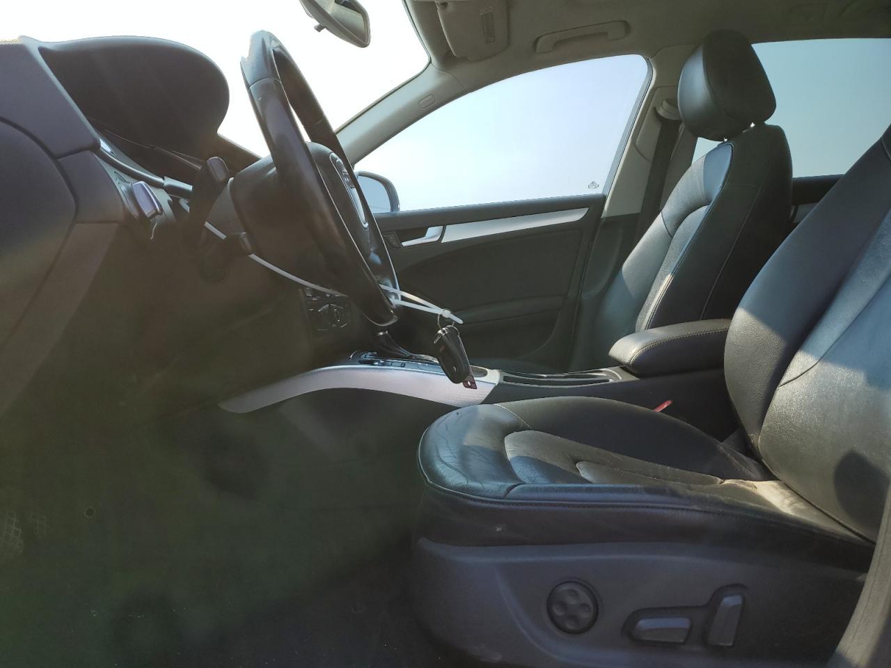 2011 Audi A4 Premium VIN: WAUSFAFL9BA068743 Lot: 70993885