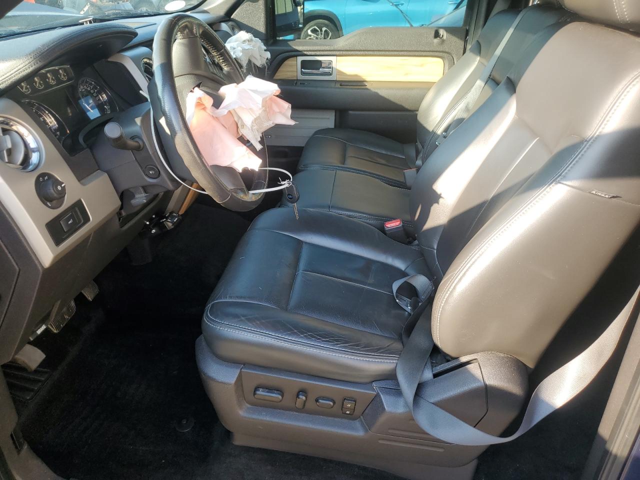 2011 Ford F150 Supercrew VIN: 1FTFW1EF7BFB15318 Lot: 81153975