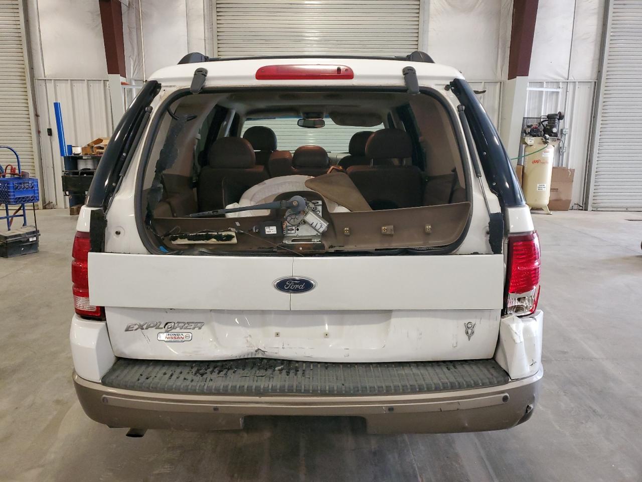 2004 Ford Explorer Eddie Bauer VIN: 1FMDU64WX4UA55461 Lot: 71565445