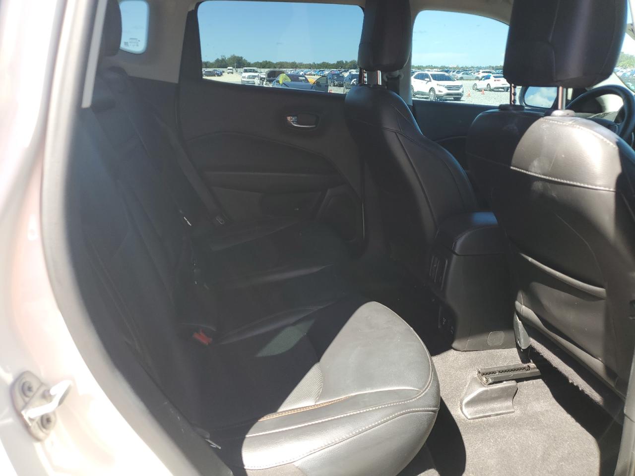 2019 Jeep Compass Limited VIN: 3C4NJCCB2KT772541 Lot: 82134425