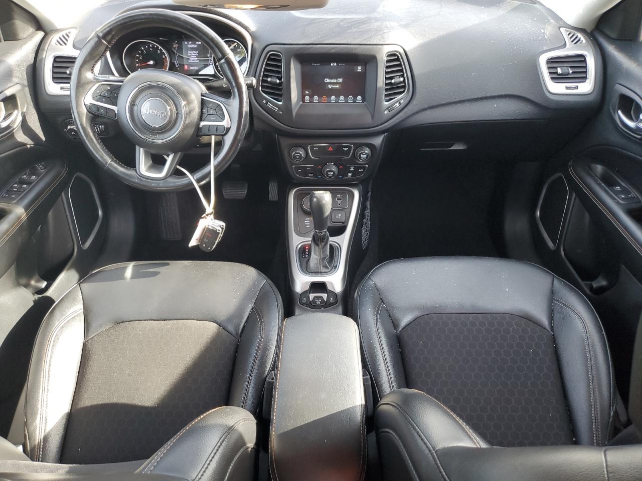 2020 Jeep Compass Latitude VIN: 3C4NJDBB7LT148663 Lot: 84620435