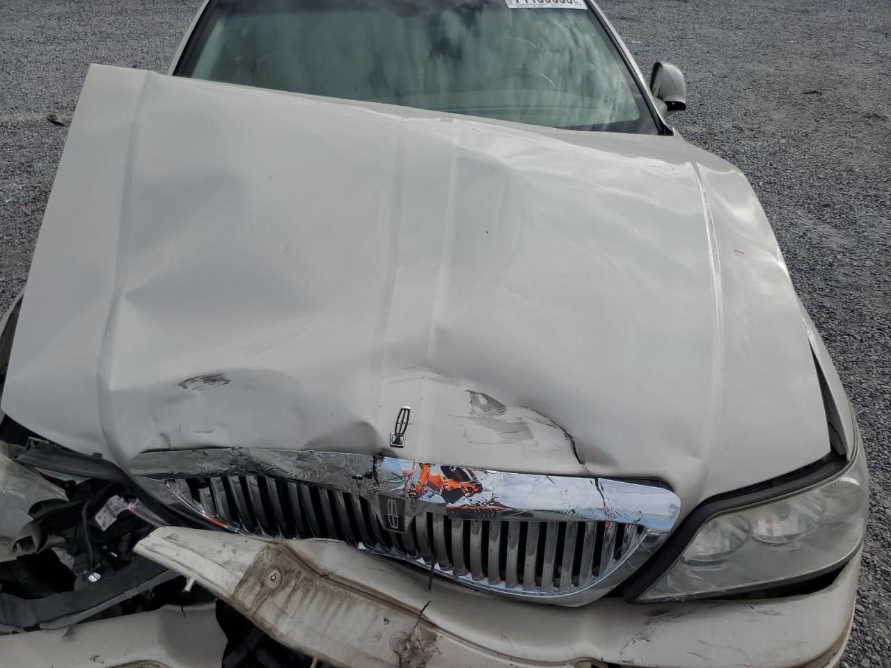 2005 Lincoln Town Car Signature Limited VIN: 1LNHM82W65Y634750 Lot: 71189605