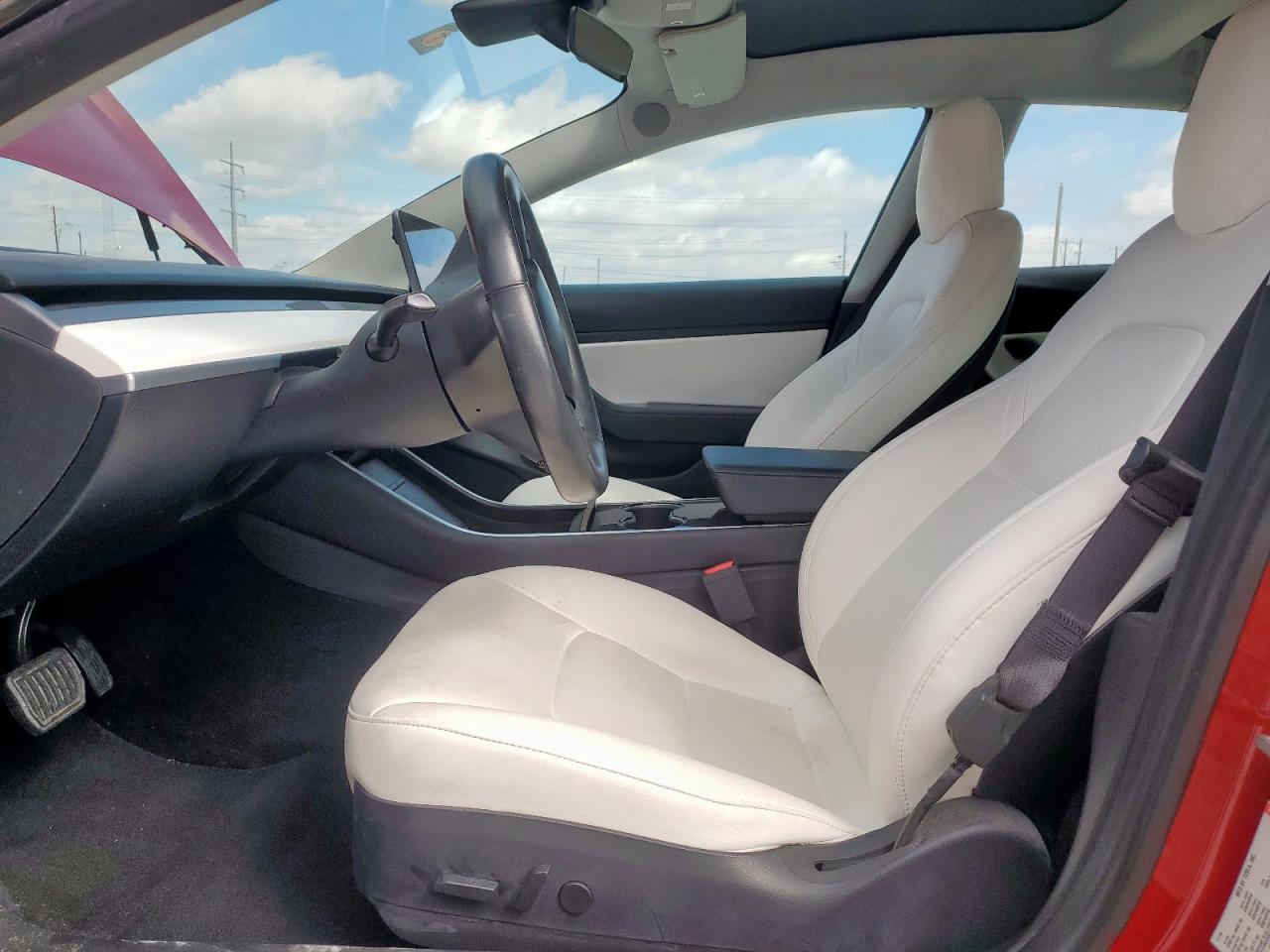 2018 Tesla Model 3 VIN: 5YJ3E1EB0JF085925 Lot: 81648215