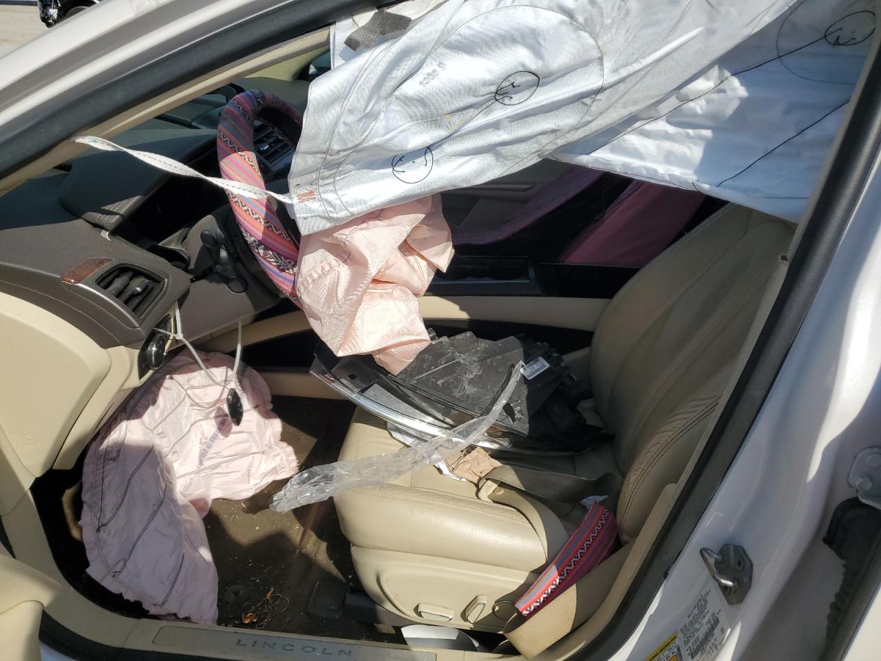 2015 Lincoln Mkz VIN: 3LN6L2J92FR610304 Lot: 80004535