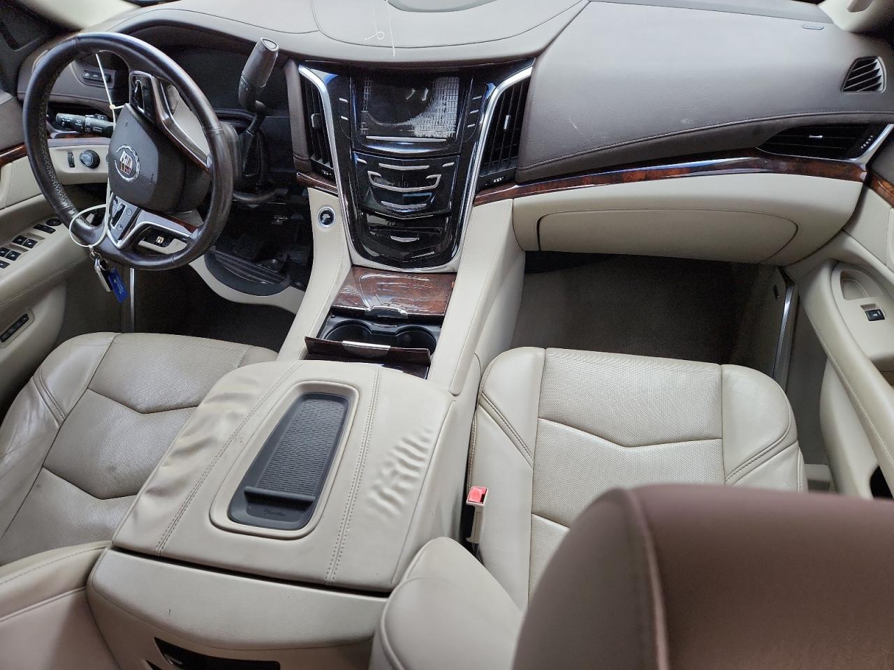 2015 Cadillac Escalade Luxury VIN: 1GYS4BKJ2FR210046 Lot: 81518405