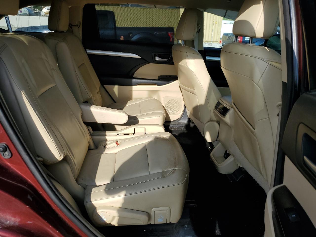 2015 Toyota Highlander Xle VIN: 5TDJKRFH4FS155026 Lot: 80816875