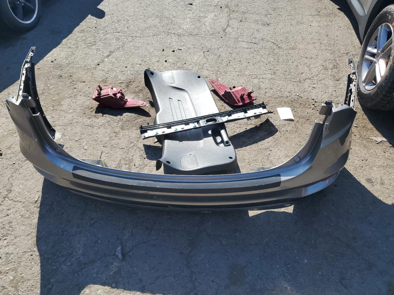 2017 Hyundai Santa Fe Sport VIN: 5XYZUDLB9HG437422 Lot: 81310335