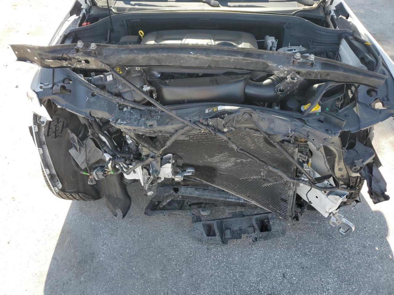 2018 Jeep Grand Cherokee Overland VIN: 1C4RJECG1JC204994 Lot: 81800995