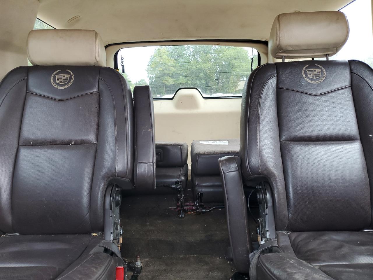 2008 Cadillac Escalade Luxury VIN: 1GYFK63828R194041 Lot: 82048995