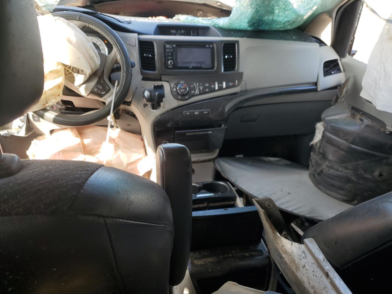 2013 Toyota Sienna Sport VIN: 5TDXK3DC1DS311051 Lot: 81837205