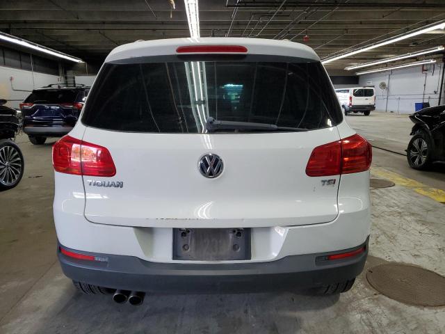  VOLKSWAGEN TIGUAN 2017 Белы