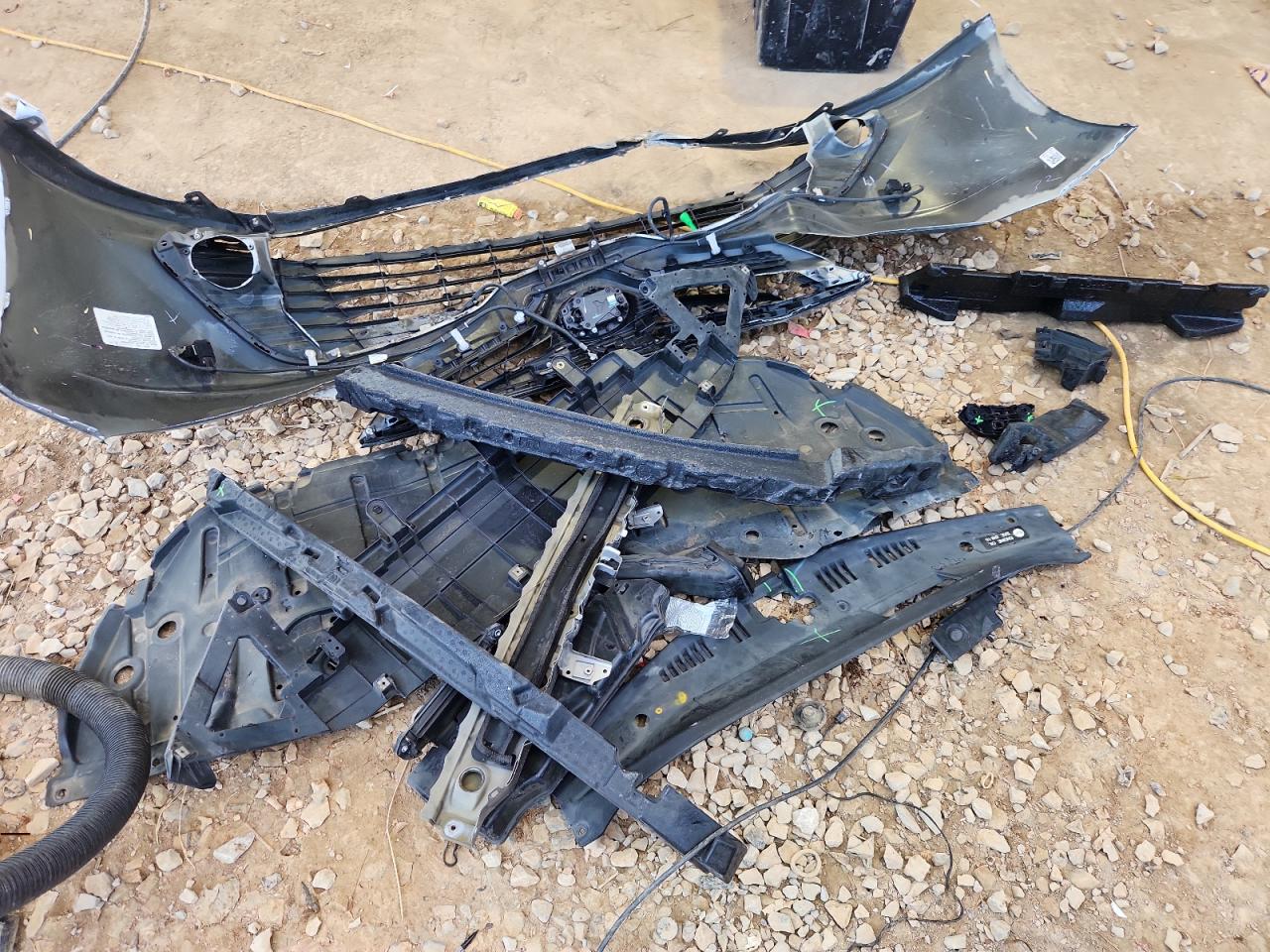 2018 Toyota Camry L VIN: 4T1B11HK3JU121497 Lot: 81129485