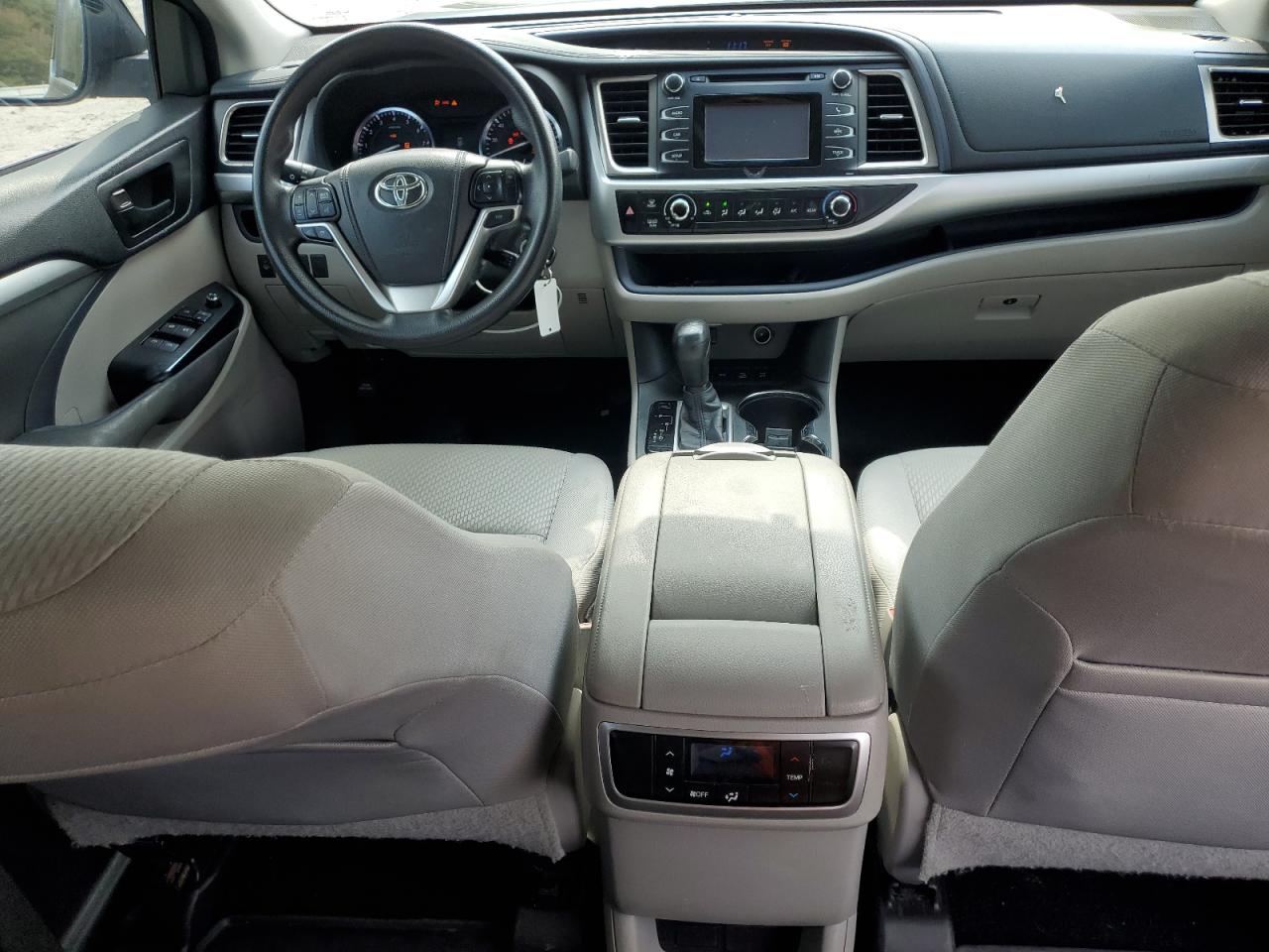 2014 Toyota Highlander Le VIN: 5TDBKRFHXES048078 Lot: 83825775