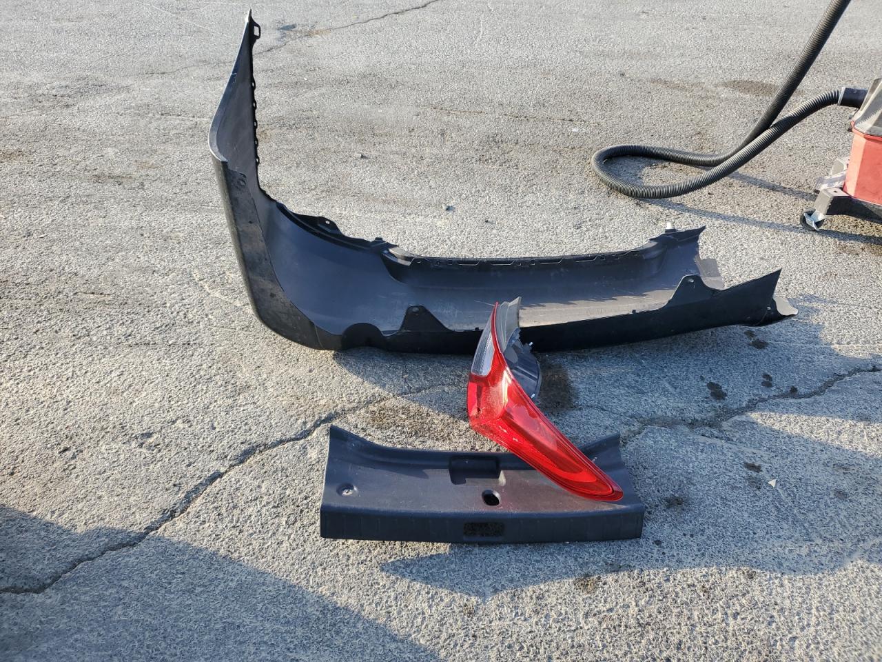 2018 Nissan Versa S VIN: 3N1CN7AP9JL845813 Lot: 81507355