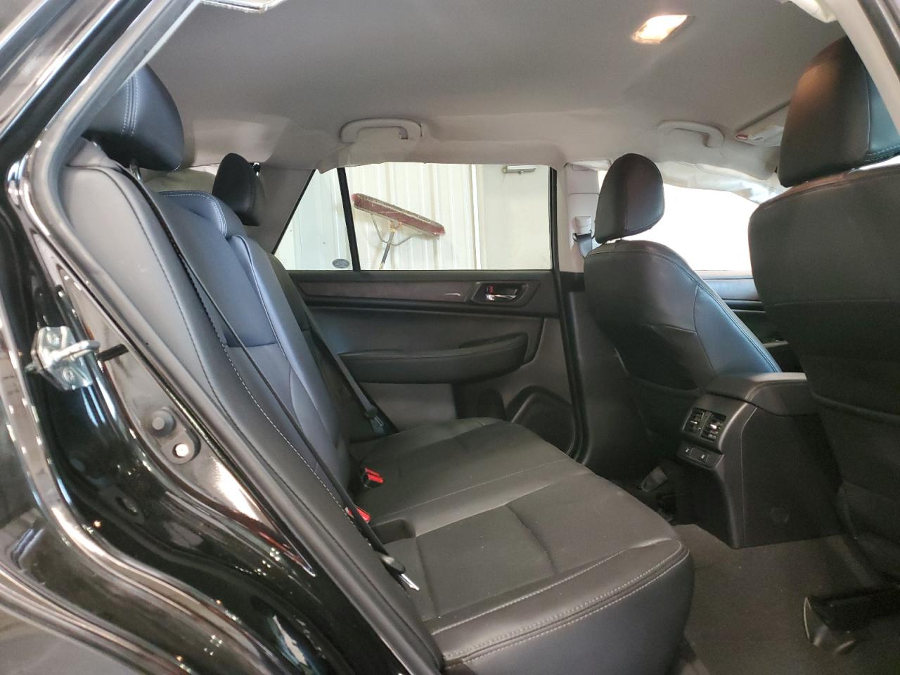 2016 Subaru Outback 2.5I Limited VIN: 4S4BSBJC9G3227957 Lot: 71404765