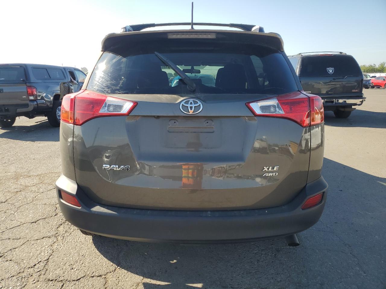 2015 Toyota Rav4 Xle VIN: JTMRFREV8FD141687 Lot: 81857375