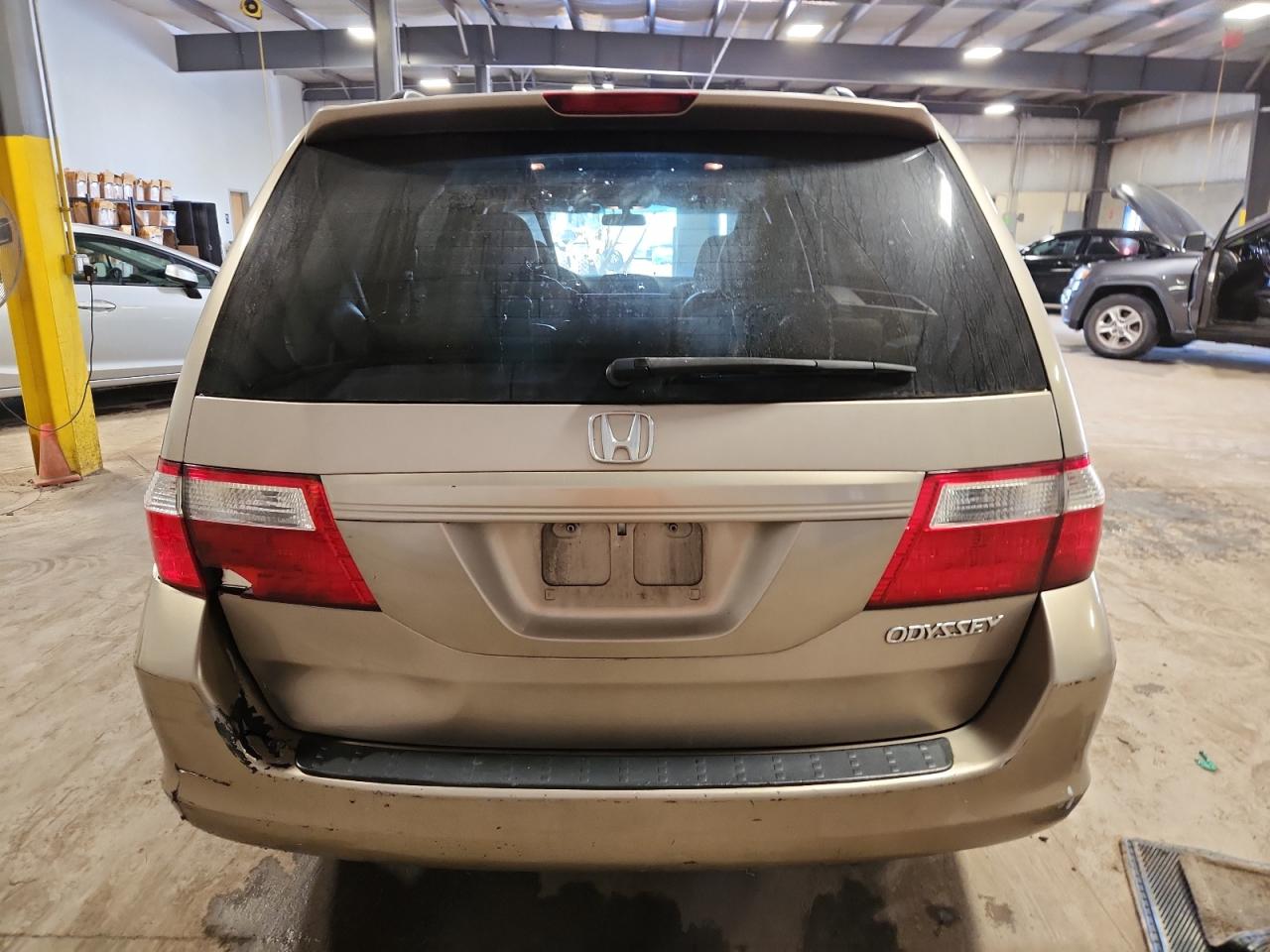 2005 Honda Odyssey Exl VIN: 5FNRL38665B407872 Lot: 70210255