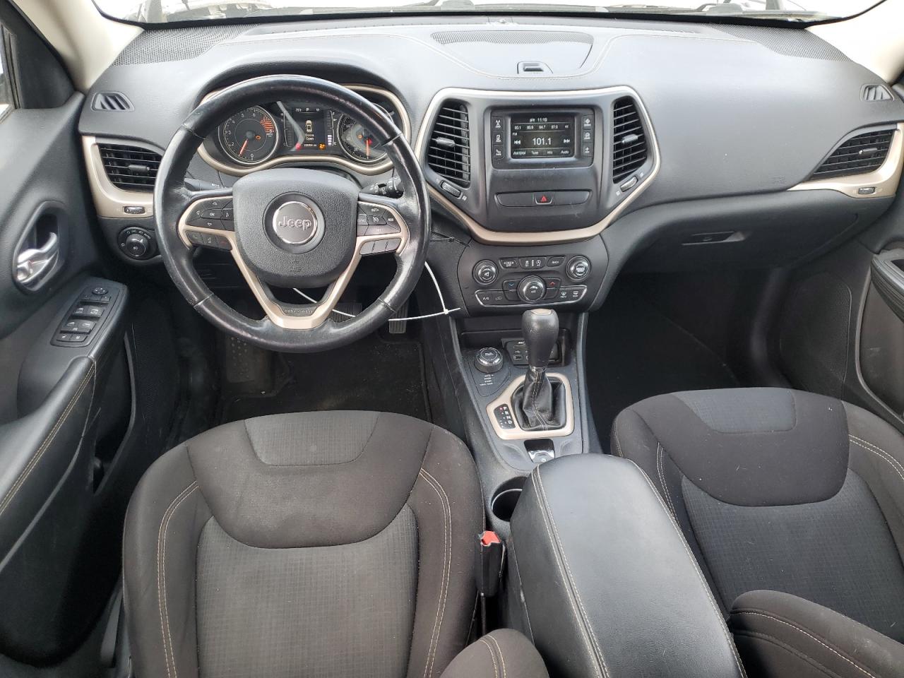 2016 Jeep Cherokee Latitude VIN: 1C4PJMCS7GW266381 Lot: 70770485