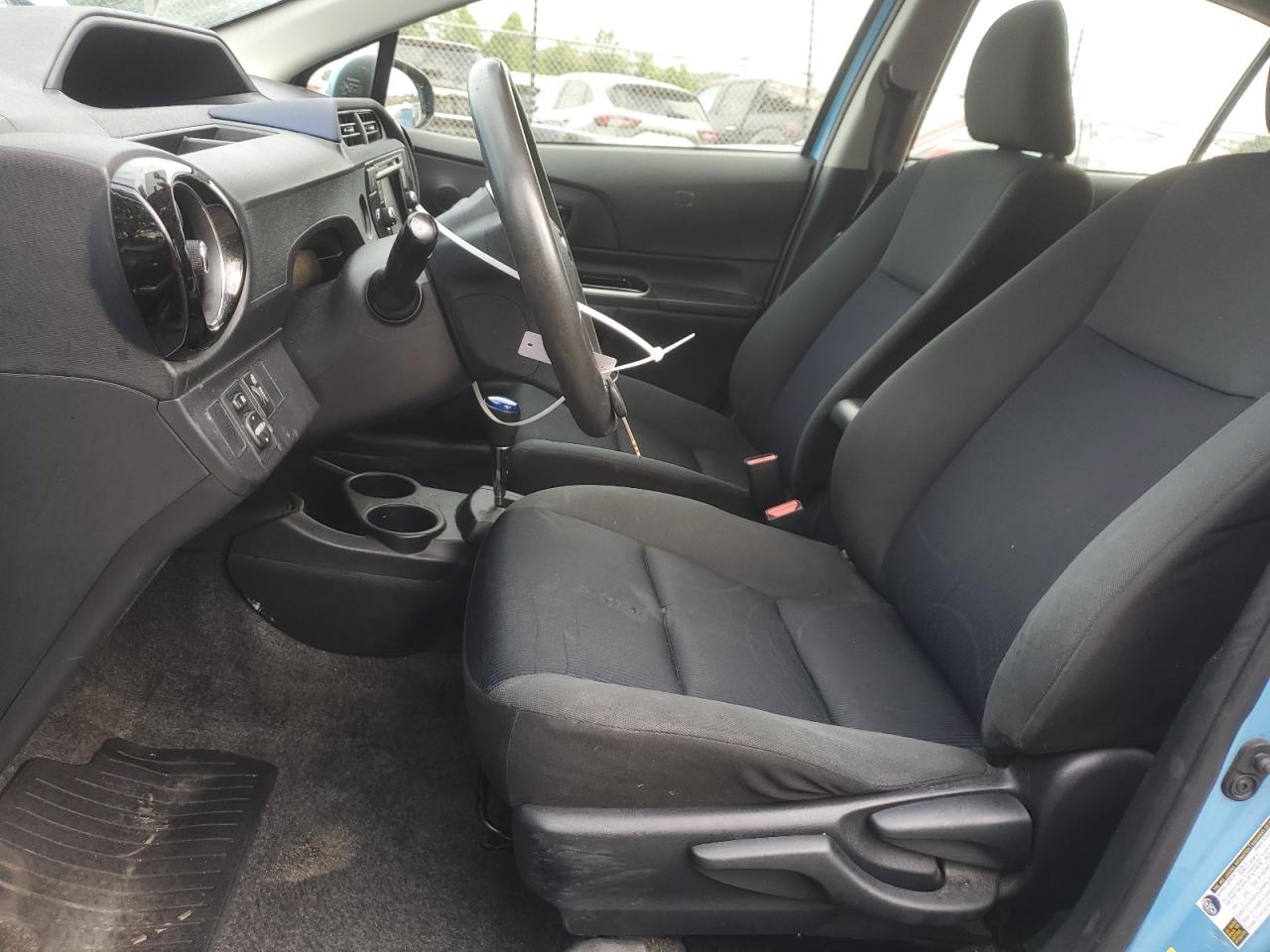 2016 Toyota Prius C VIN: JTDKDTB31G1590462 Lot: 84227095