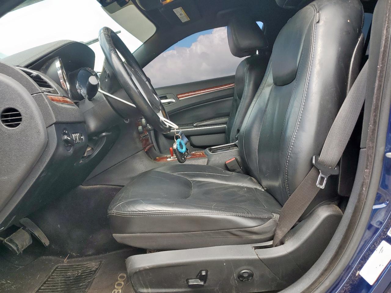 2014 Chrysler 300 VIN: 2C3CCAAG0EH235379 Lot: 81771975