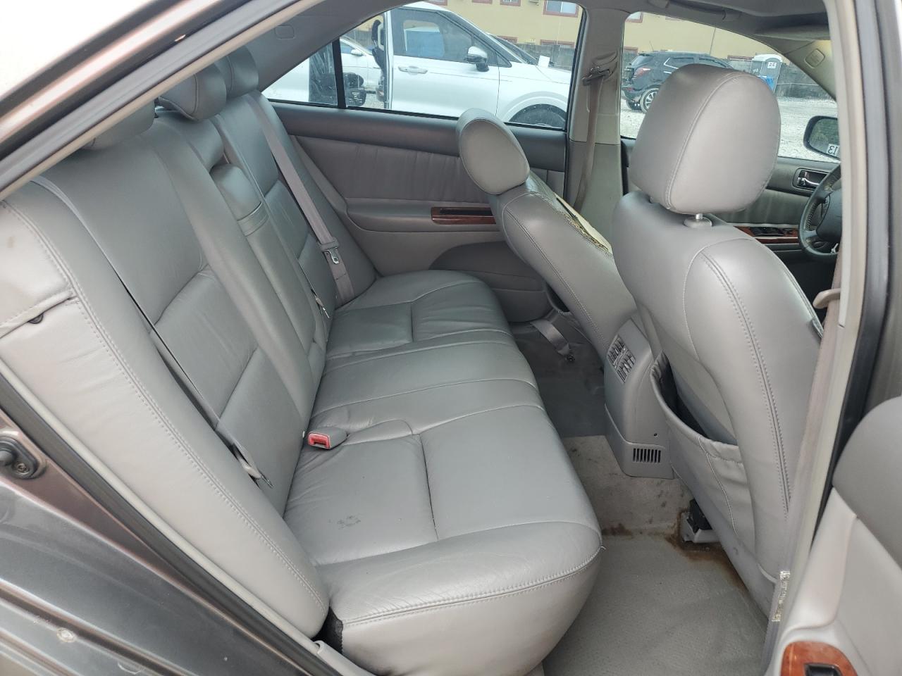 2005 Toyota Camry Le VIN: 4T1BF30K35U591950 Lot: 80870585