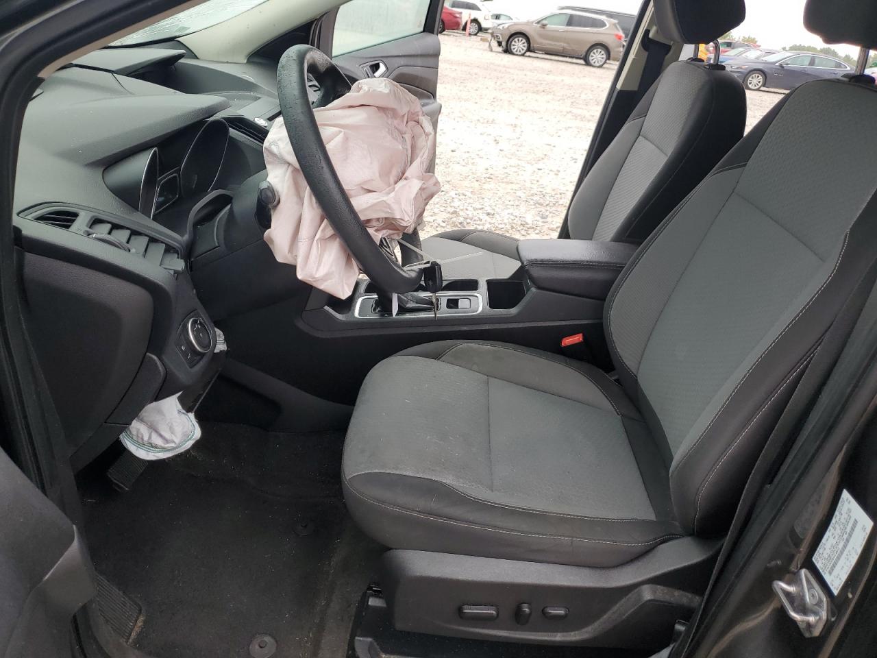 2017 Ford Escape Se VIN: 1FMCU9GD2HUC48412 Lot: 81809095