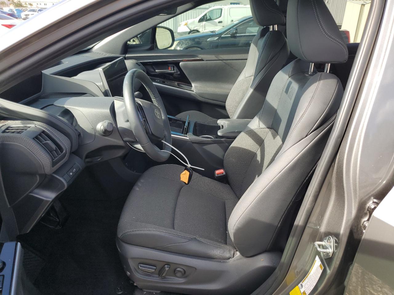 2024 Toyota Bz4X Xle VIN: JTMABACA6RA066052 Lot: 83934855