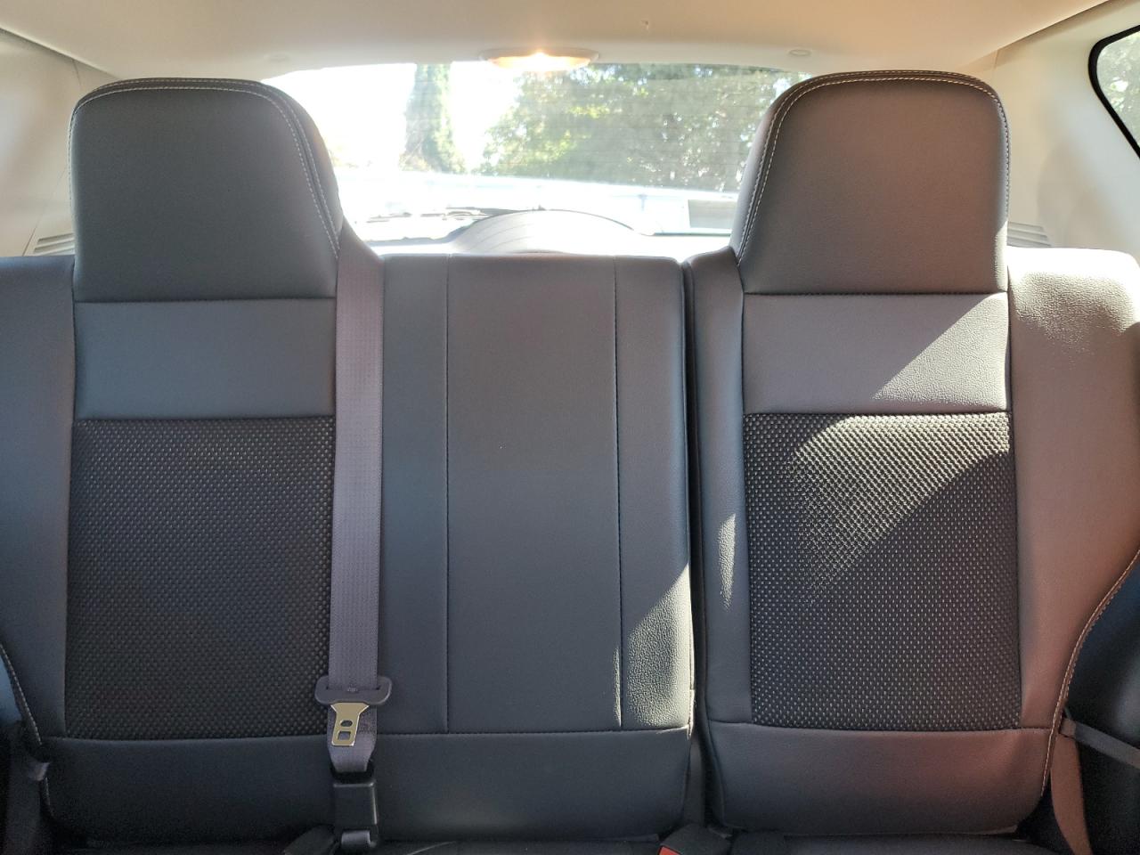 2016 Jeep Compass Latitude VIN: 1C4NJDEB3GD655289 Lot: 72045825