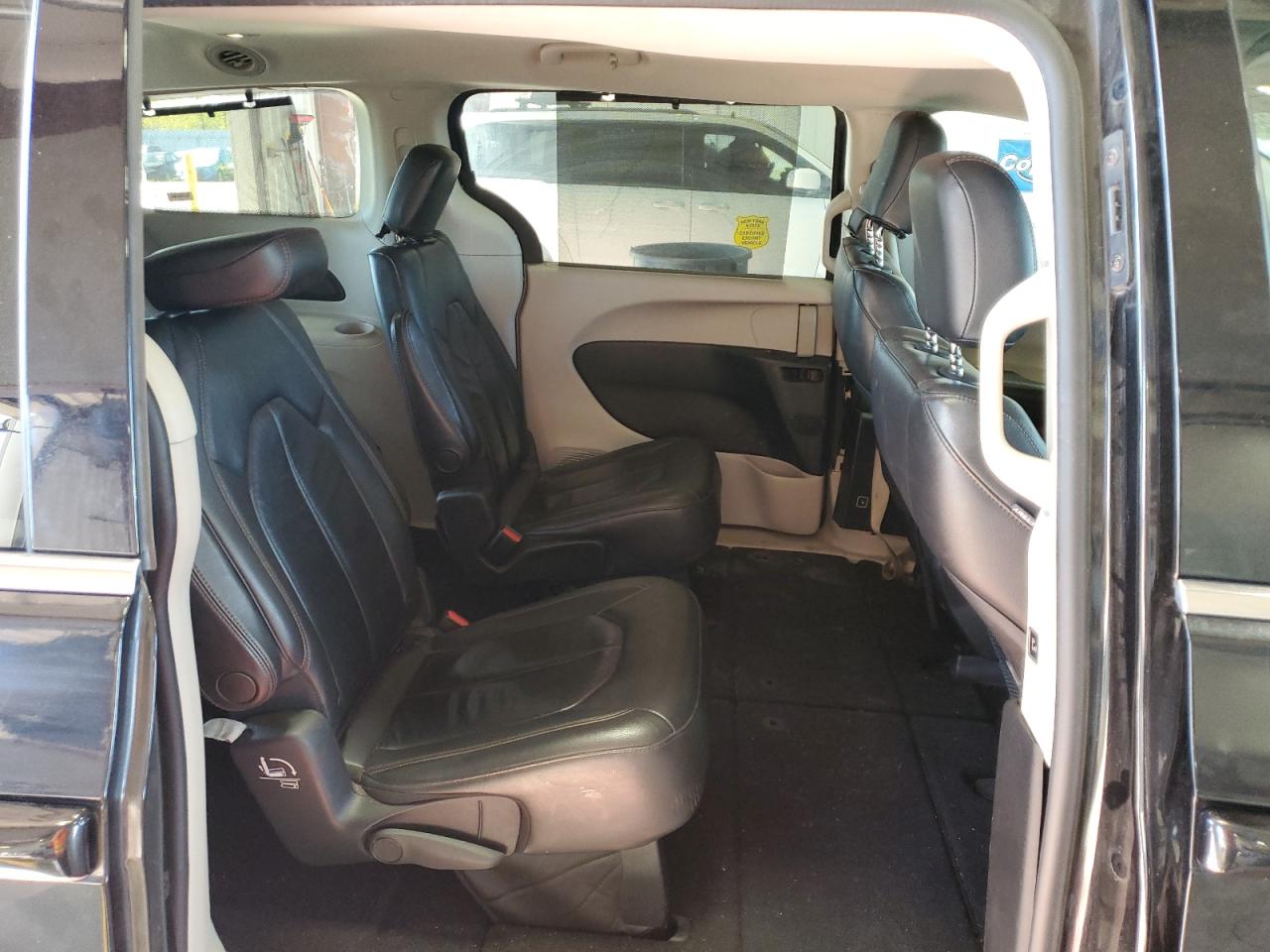 2017 Chrysler Pacifica Touring L VIN: 2C4RC1BG7HR621784 Lot: 81101355