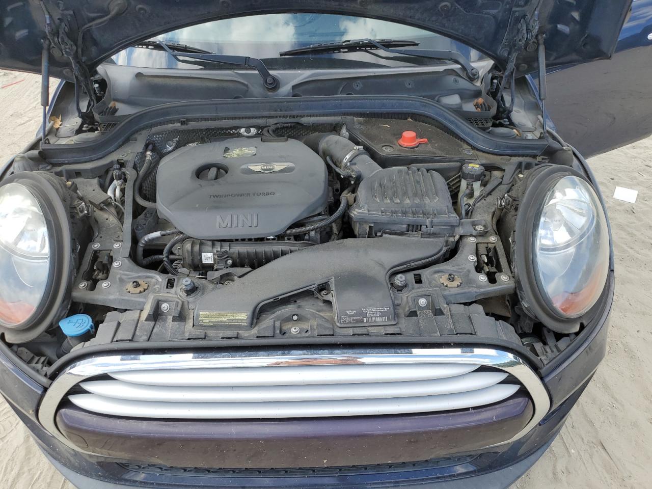 2015 Mini Cooper VIN: WMWXS5C50FT829619 Lot: 69062185