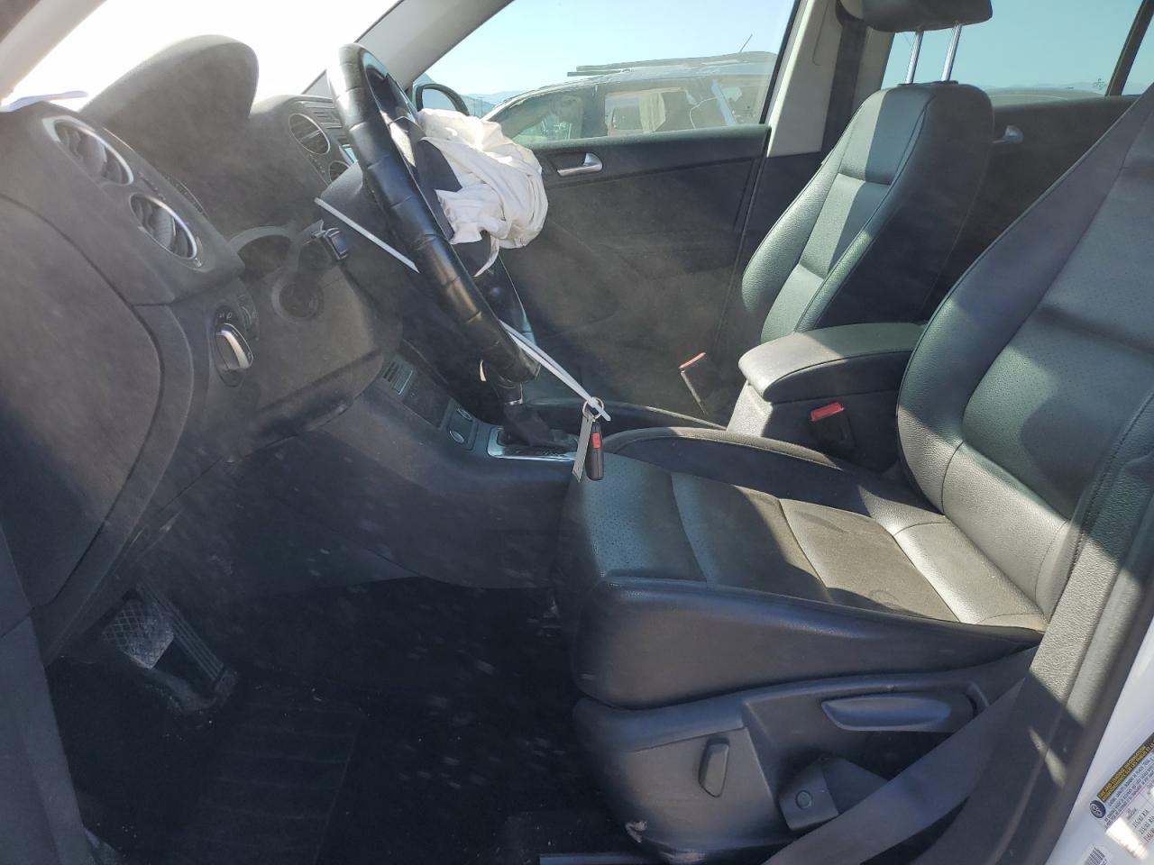 2016 Volkswagen Tiguan S VIN: WVGAV7AXXGW590074 Lot: 81805035