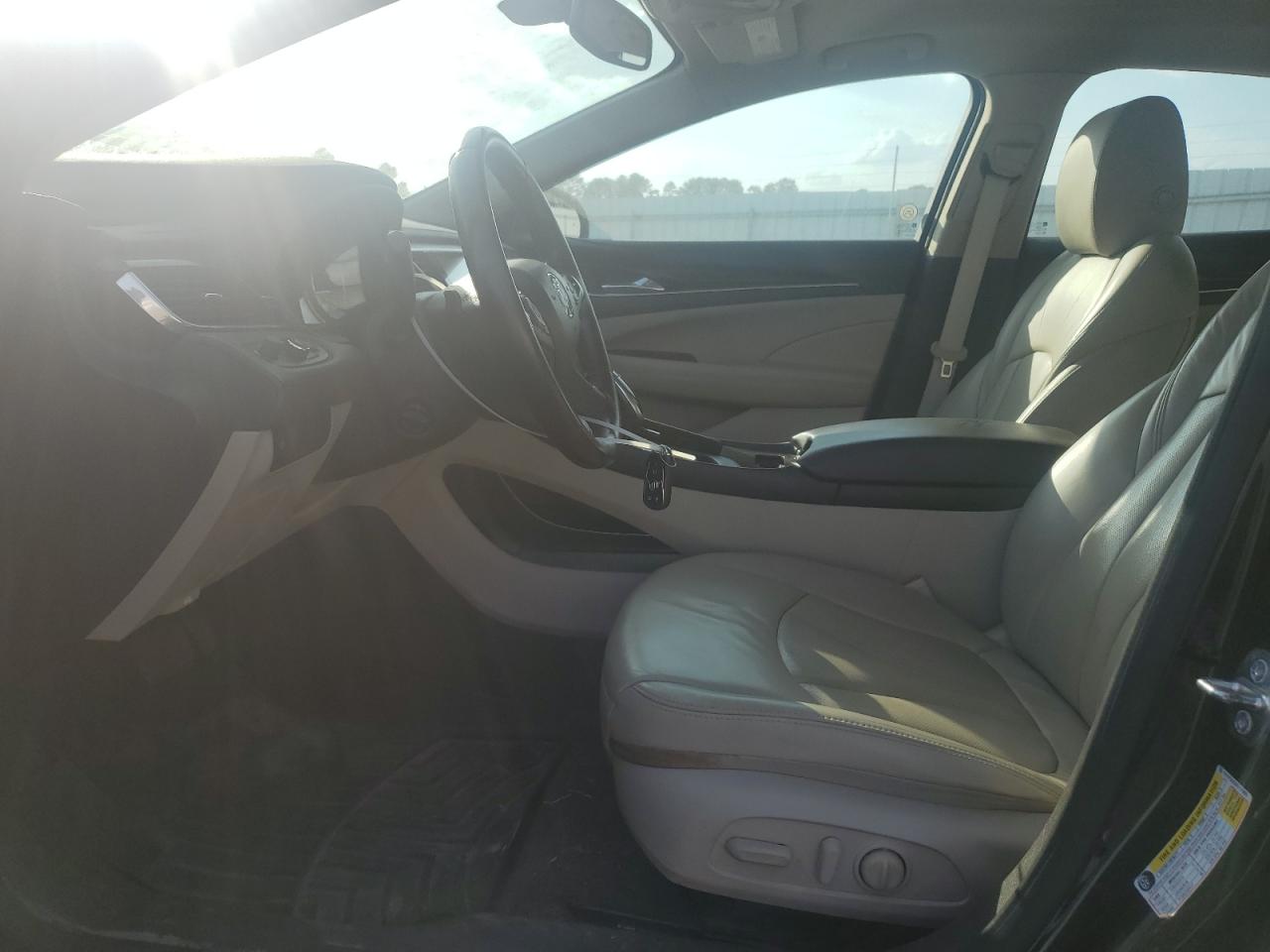 2017 Buick Lacrosse Essence VIN: 1G4ZP5SS3HU131809 Lot: 81803415