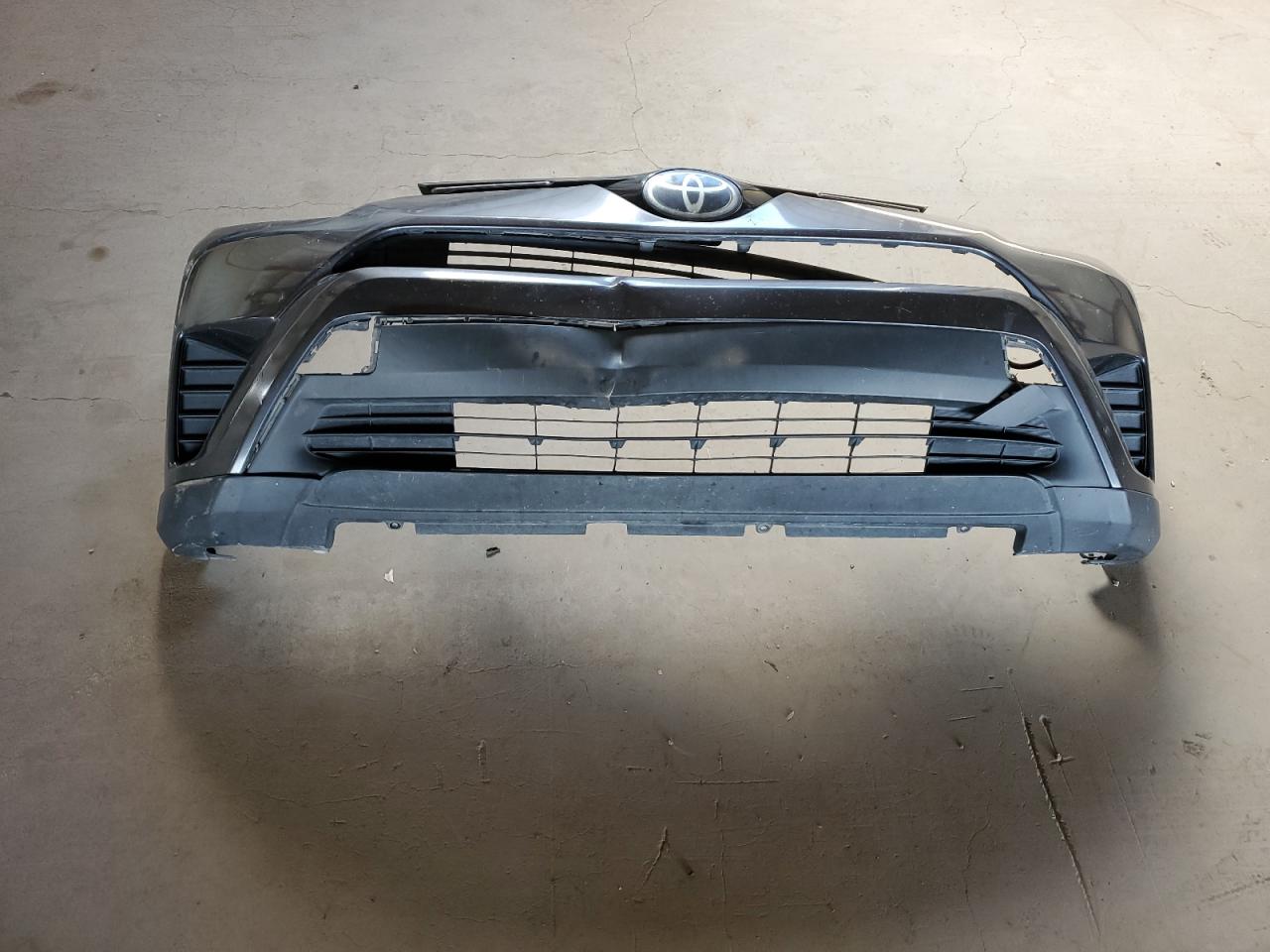 2017 Toyota Rav4 Le VIN: JTMZFREV7HJ136503 Lot: 81158585