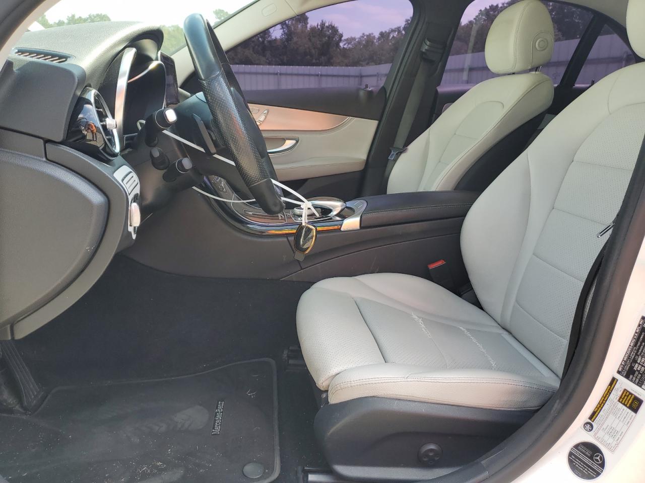 2015 Mercedes-Benz C 300 VIN: 55SWF4JB0FU084426 Lot: 80806635