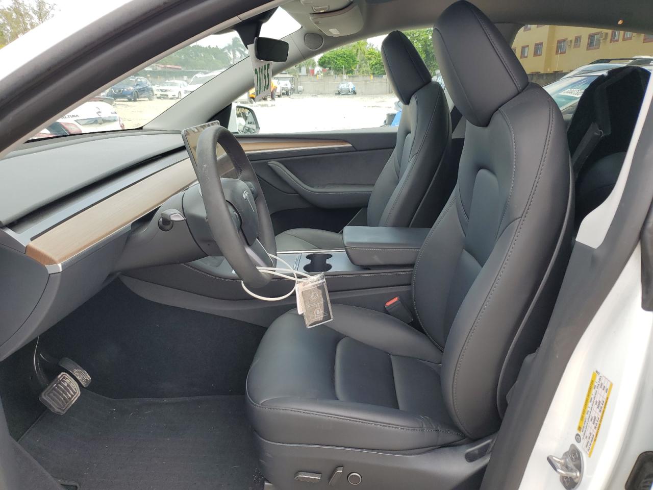 2024 Tesla Model Y VIN: 7SAYGDED6RF098213 Lot: 84432265