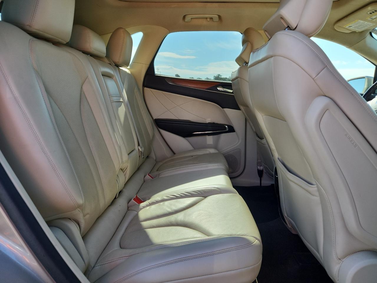 2015 Lincoln Mkc VIN: 5LMCJ2A94FUJ37570 Lot: 71489515