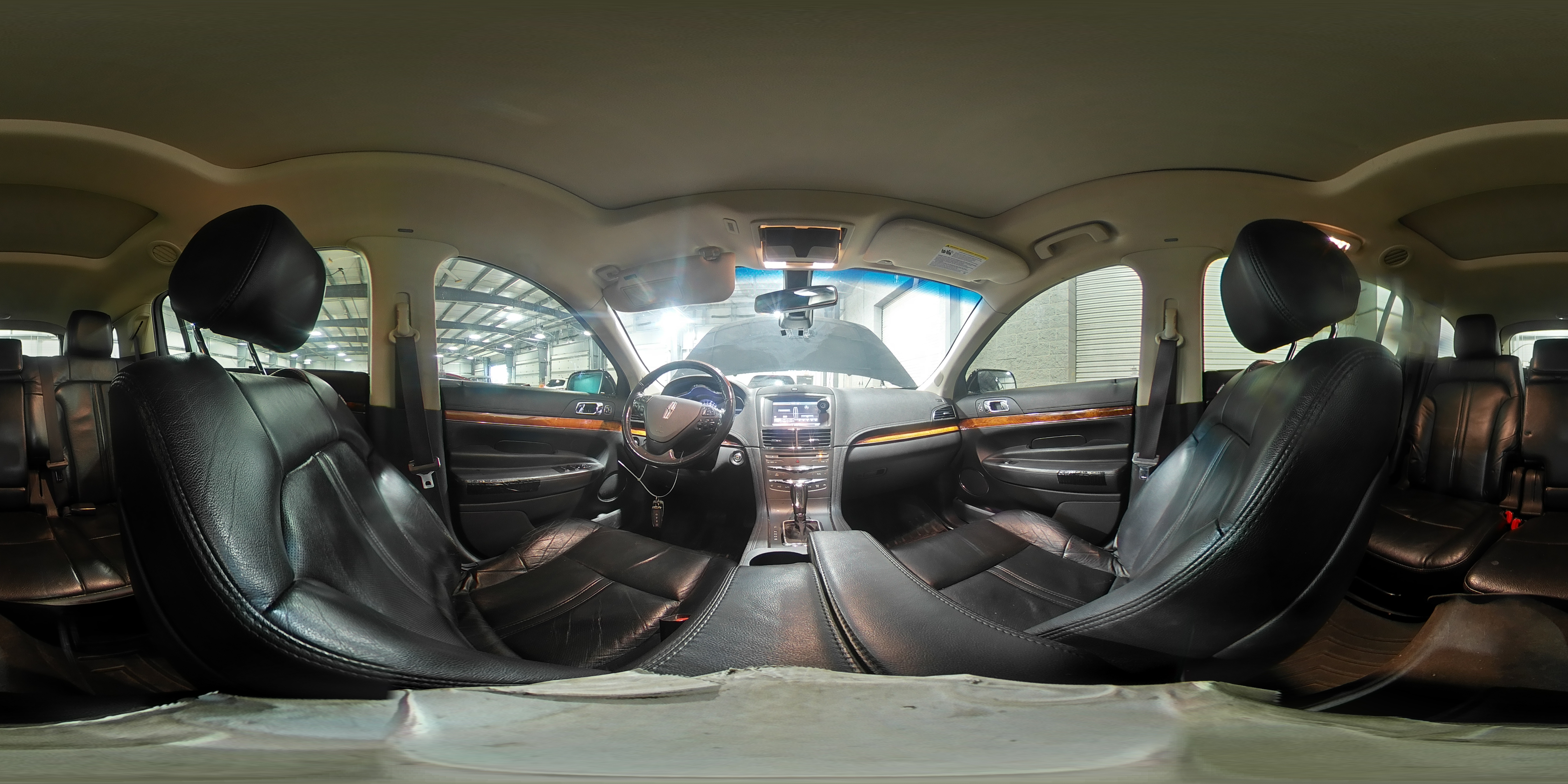 2014 Lincoln Mkt VIN: 2LMHJ5AT5EBL52132 Lot: 81505275