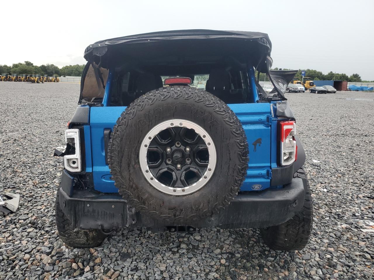 2022 Ford Bronco Base VIN: 1FMDE5DH4NLA76502 Lot: 80162935