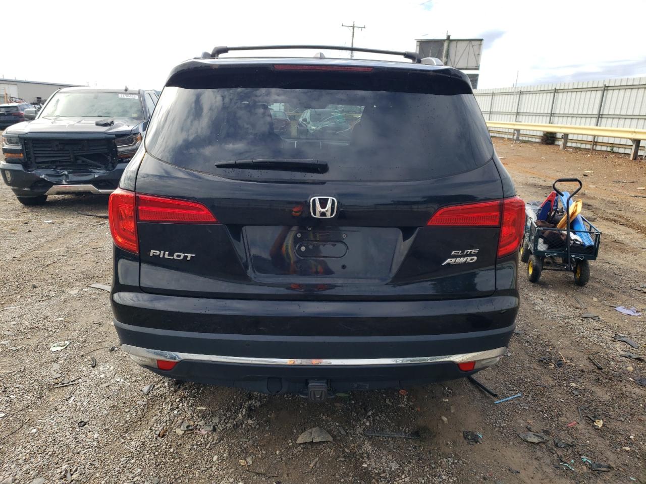 2016 Honda Pilot Elite VIN: 5FNYF6H01GB126338 Lot: 83846035